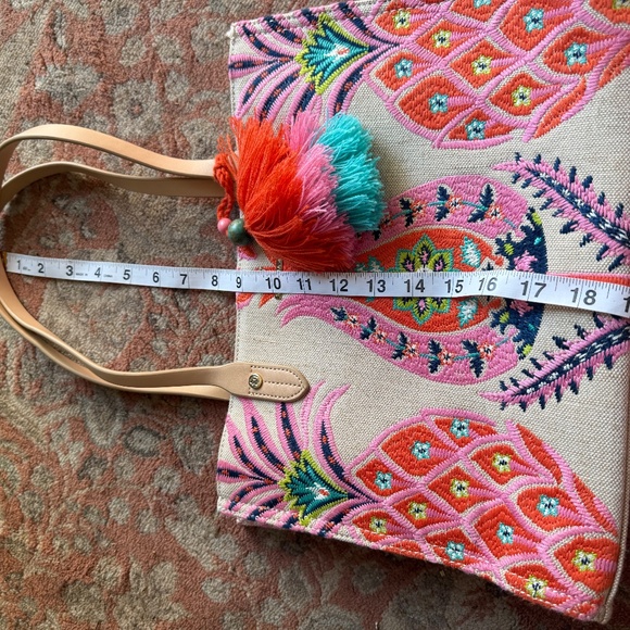 Spartina 449 Kaia Pineapple Box tote - Picture 10 of 13